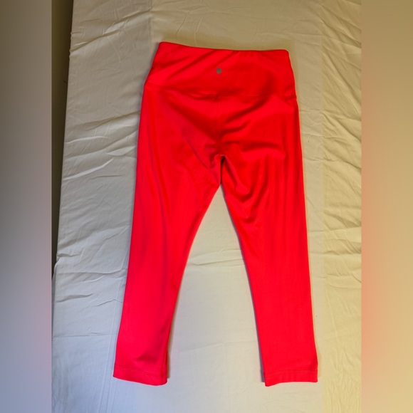 Yogalicious Coral Crop Leggings Performance Stretch - Picture 8 of 9
